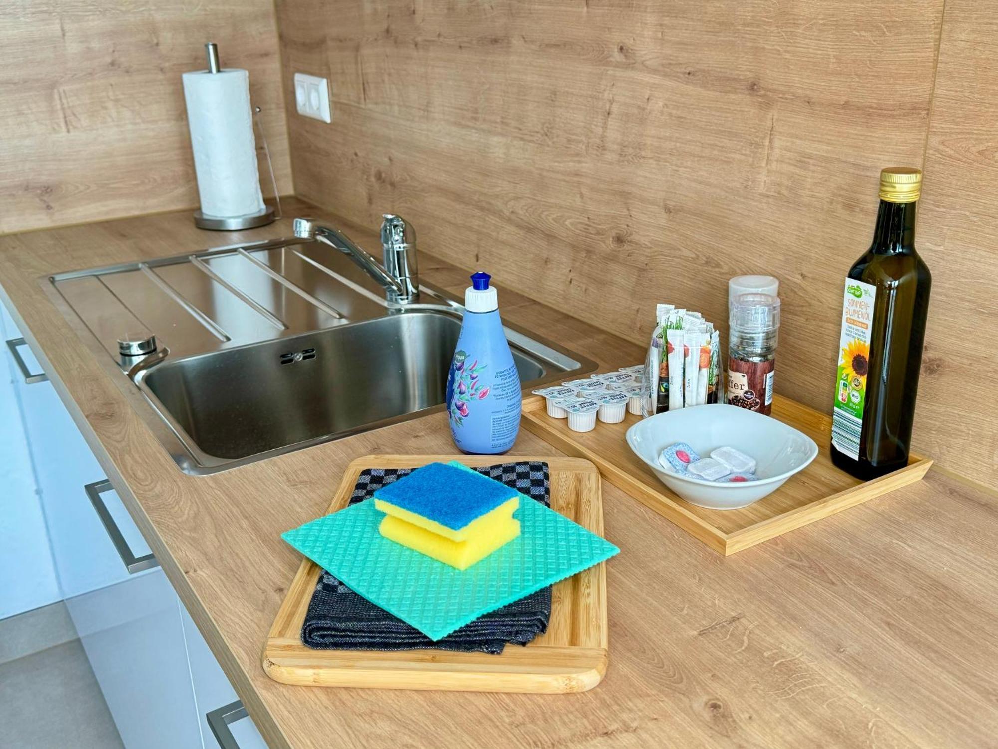 3 Zimmer Apartment, 90 Qm, Ruhig Und Zentrumsnah, Max 6 Pers, 15 Qm Balkon , Private Garage, Internet 1000 Mbit Sindelfingen Luaran gambar
